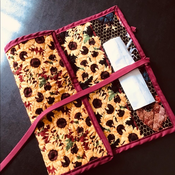 Placemat - Picture 3 of 3